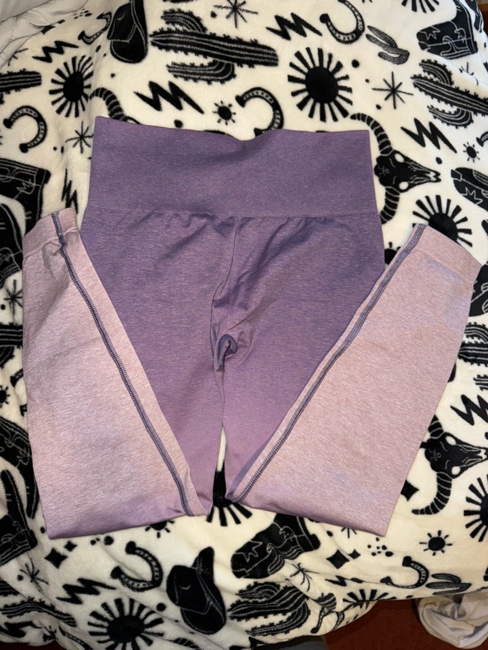 Gymshark Ombre Lilac to Deep Purple Seamless Sports Bra - Picture 7 of 8